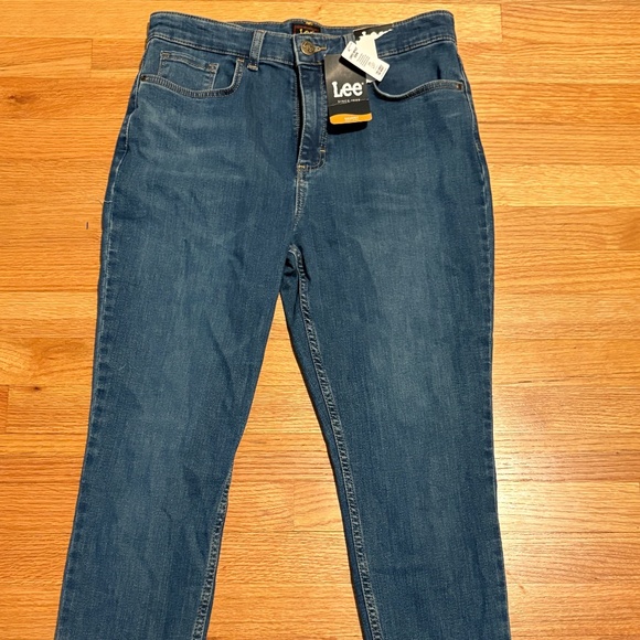 Lee Jeans - Picture 1 of 4